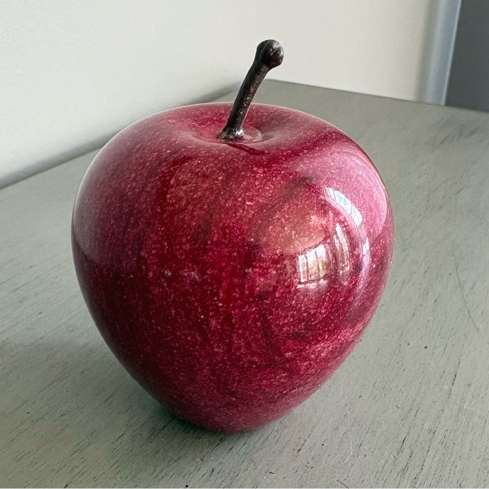 VTG Alabaster Speckled Red Marble Apple Home Accent Paperweight 3 IN Teacher - Picture 5 of 8